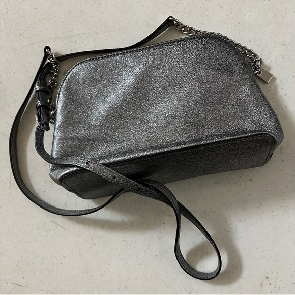 Michael Kors LT Pewter LG Dome Crossbody Leather Bag - Picture 4 of 14